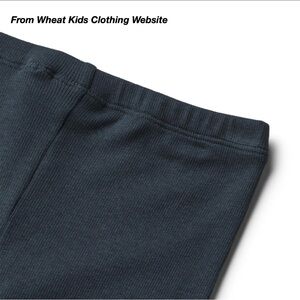 NWT: WHEAT MADDY RIB LEGGINGS IN NAVY (3Y)